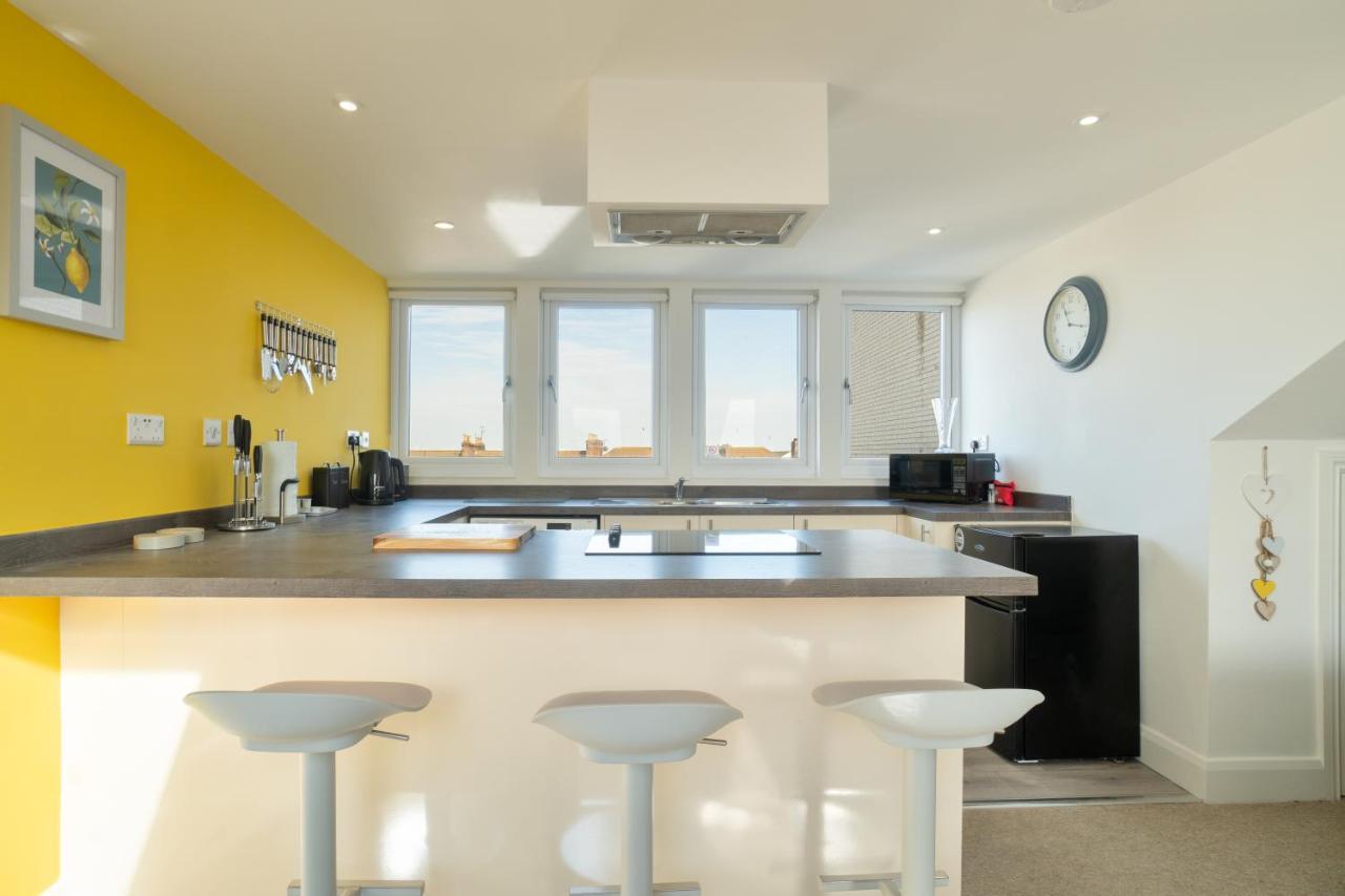 Stylish Herne Bay Apartment By The Sea Bagian luar foto